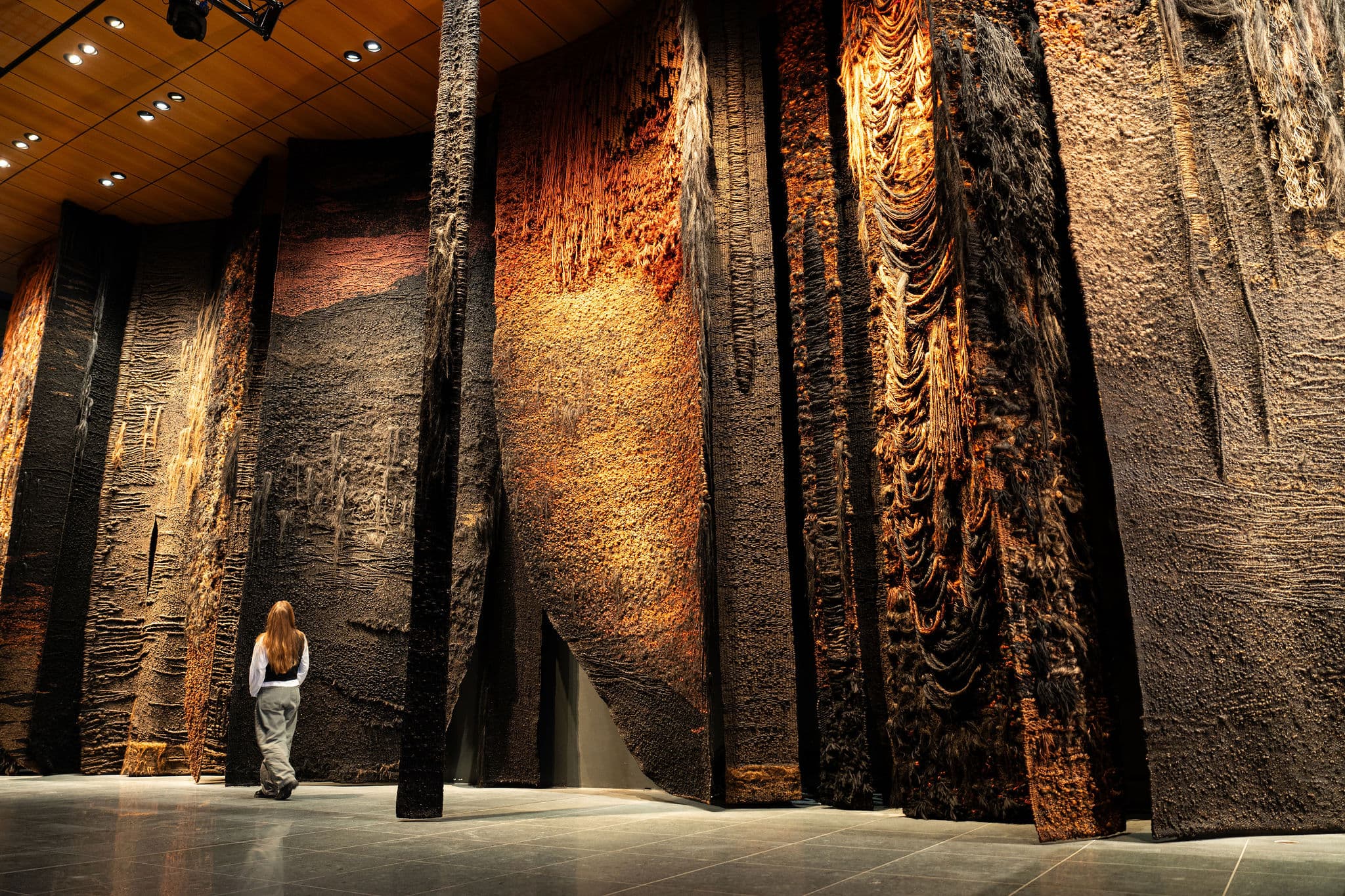 Afbeelding van Magdalena Abakanowicz, Bois le Duc, (1970-1971), Provinciehuis
                        Noord-Brabant 
                        